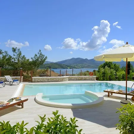 Willa Sunrise 4 Bed Lefkada *