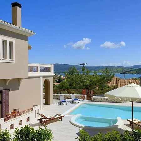 Willa Sunrise 4 Bed Lefkada Ligia